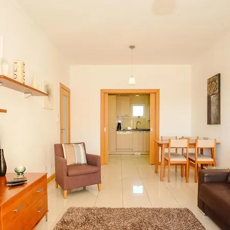 Seaview And Pool D22 Apartmán